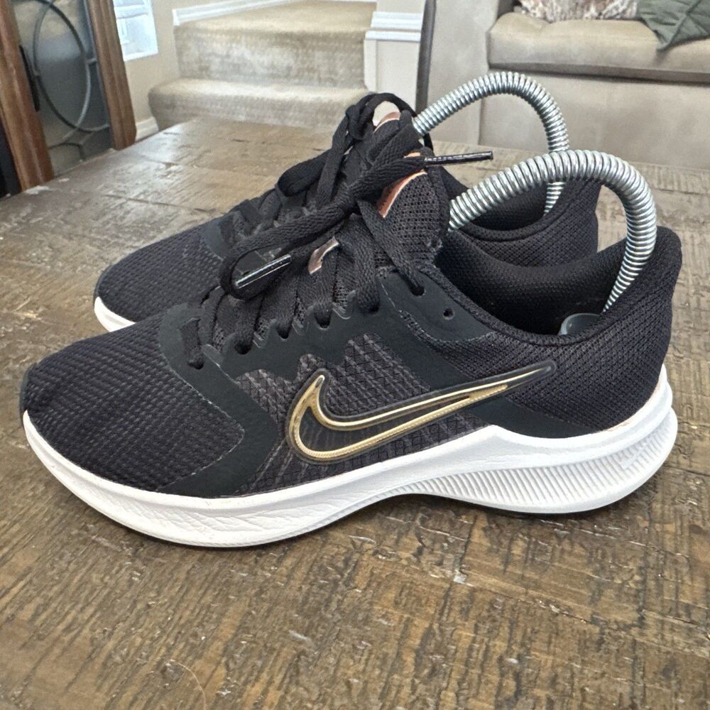 Nike Womens Downshifter 7 852466-010 Black White Lace-Up Sneaker Shoes Size 5.5